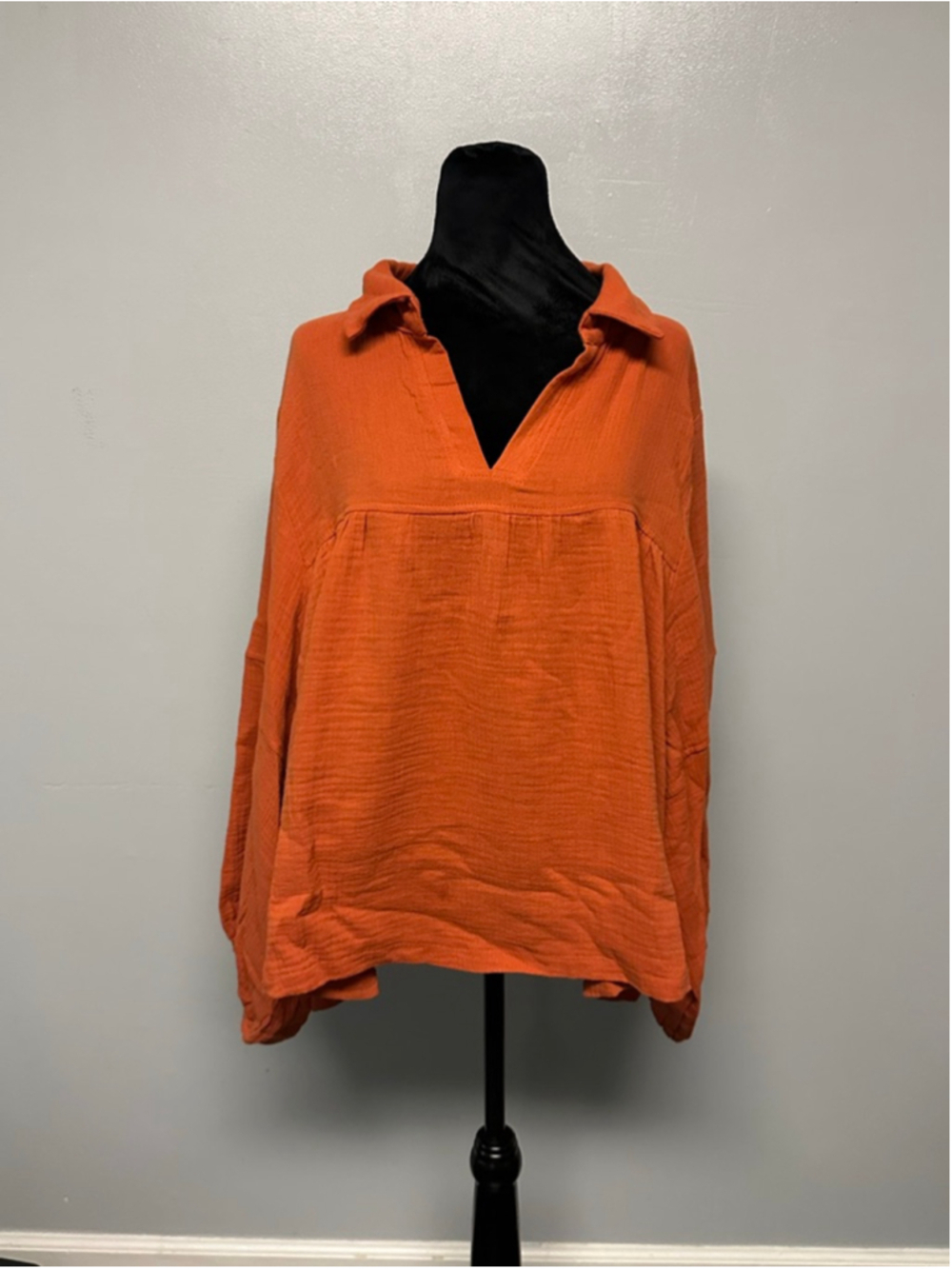 Women's ANDTHEWHY Orange Long Sleeve Blouse Medium v-neck relaxed fit boho